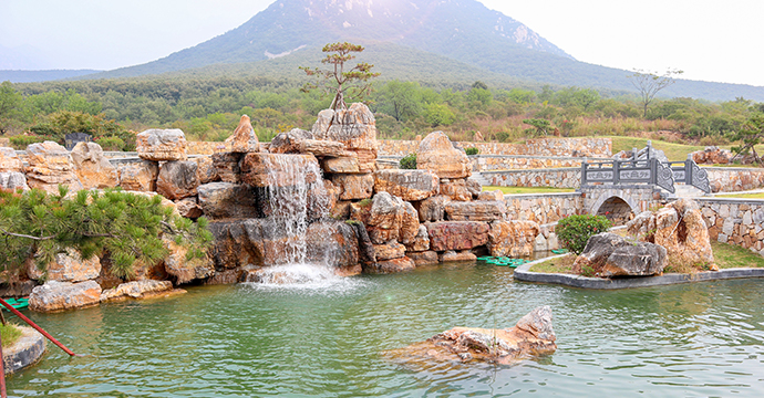 莲花山人文纪念公园690x360